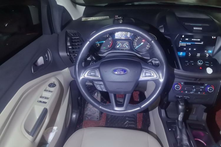 Used Ford Kuga 2017 EcoBoost 180 Two-Wheel-Drive Luxury Wing Edition Steering Wheel