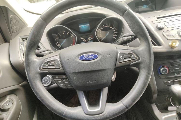 Used Ford Kuga 2017 EcoBoost 180 Two-Wheel-Drive Platinum Edition Steering Wheel
