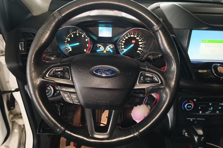 Used Ford Kuga 2017 EcoBoost 180 Two-Wheel-Drive Platinum Edition Steering Wheel