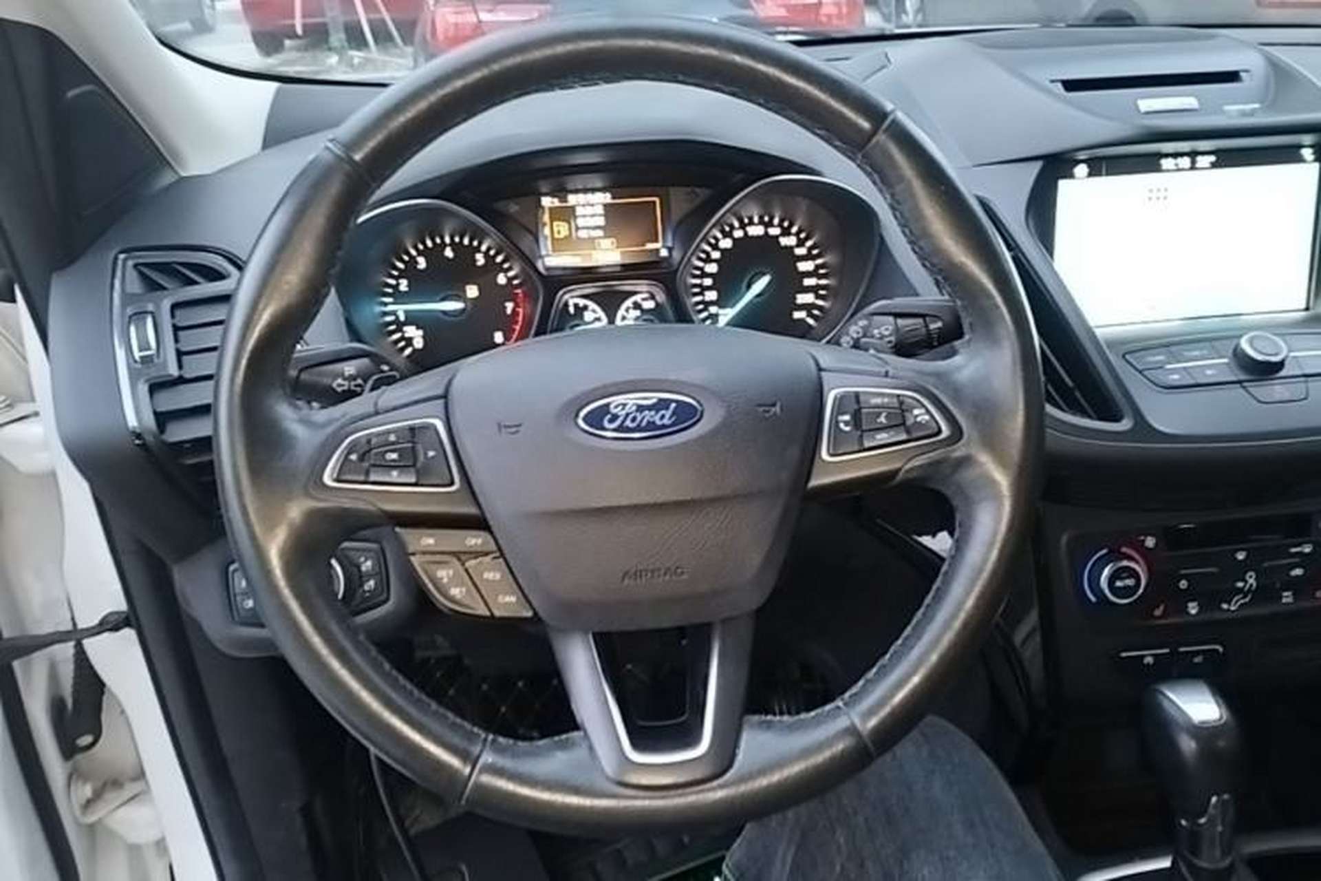 Used Ford Kuga 2017 EcoBoost 180 Four-Wheel Drive Luxury Wing Model Steering Wheel