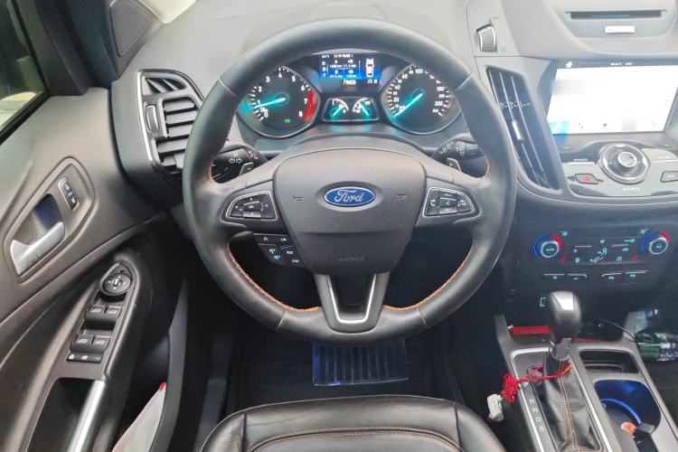 Used Ford Kuga 2017 EcoBoost 245 Four-Wheel-Drive Sport Model Steering Wheel