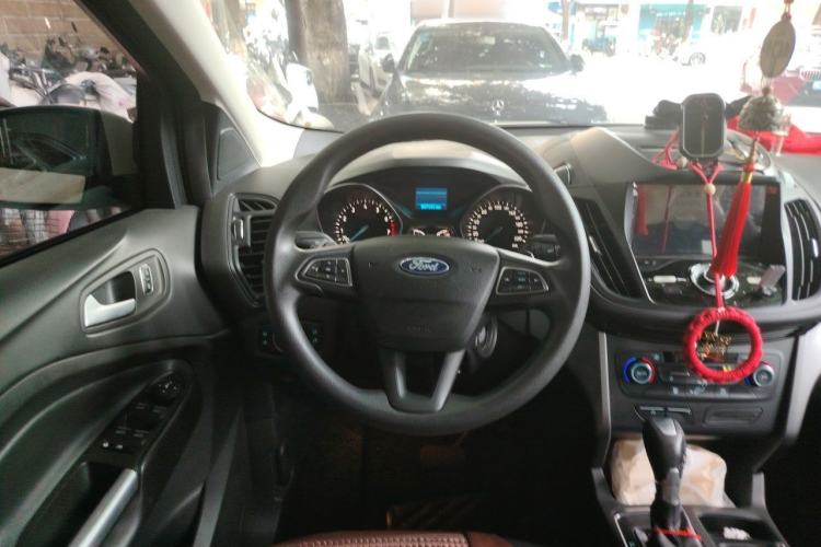Used Ford Kuga 2017 EcoBoost 180 Two-Wheel-Drive Elite Trim Steering Wheel