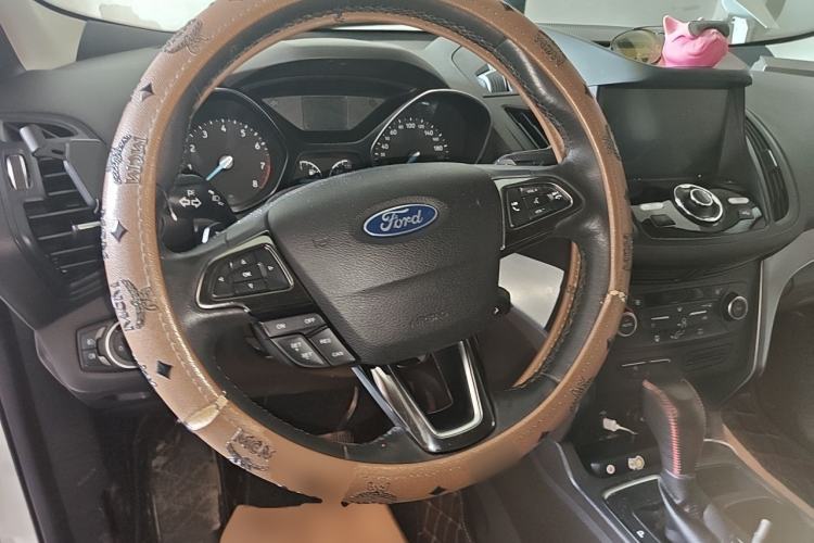 Used Ford Kuga 2017 EcoBoost 180 Two-Wheel-Drive Tiger Leap Model Steering Wheel