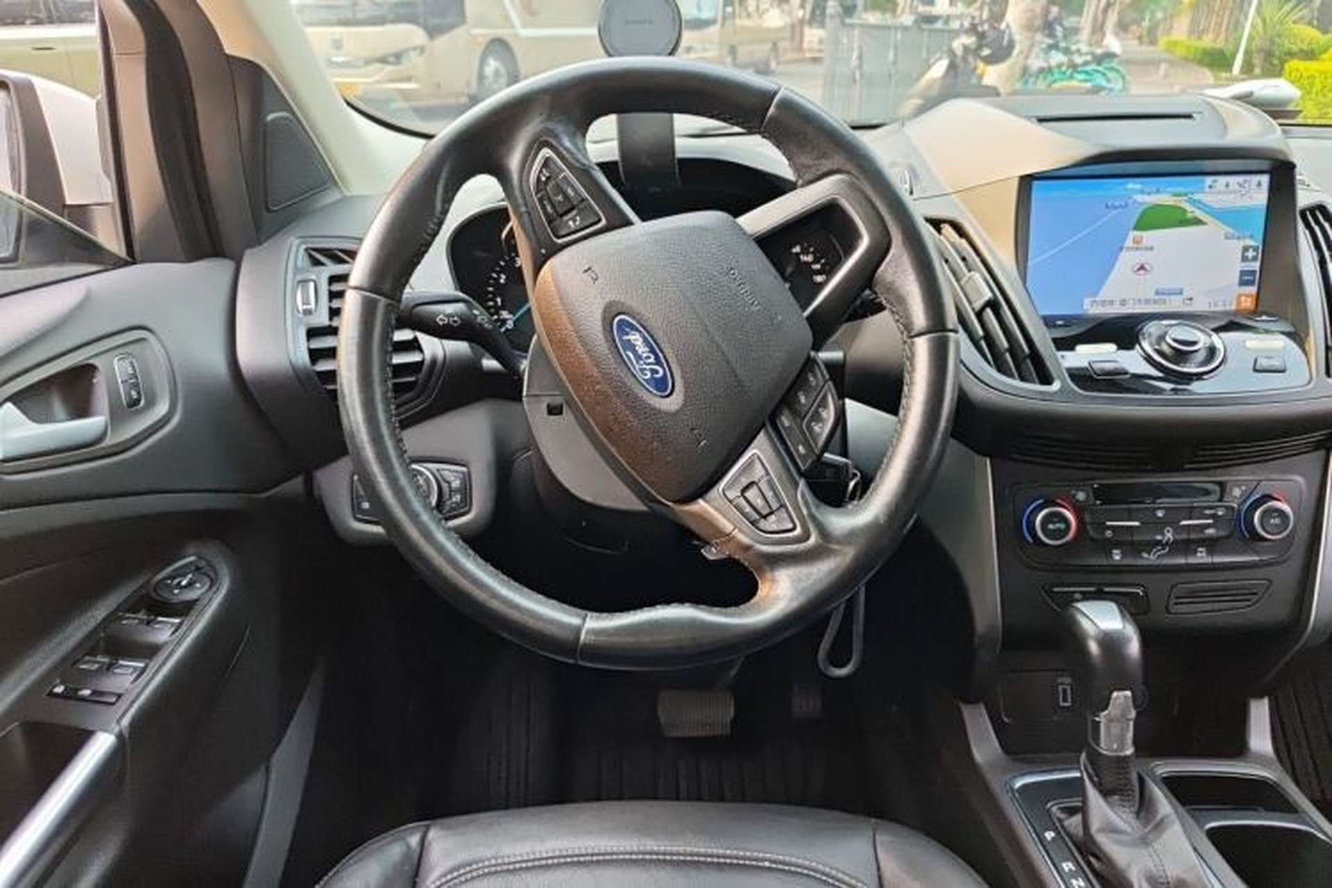 Used Ford Kuga 2017 EcoBoost 180 Two-Wheel-Drive Tiger Leap Model Steering Wheel