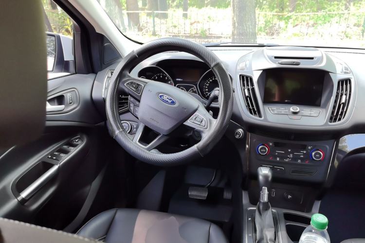Used Ford Kuga 2017 EcoBoost 180 Two-Wheel-Drive Luxury Wing Edition Steering Wheel