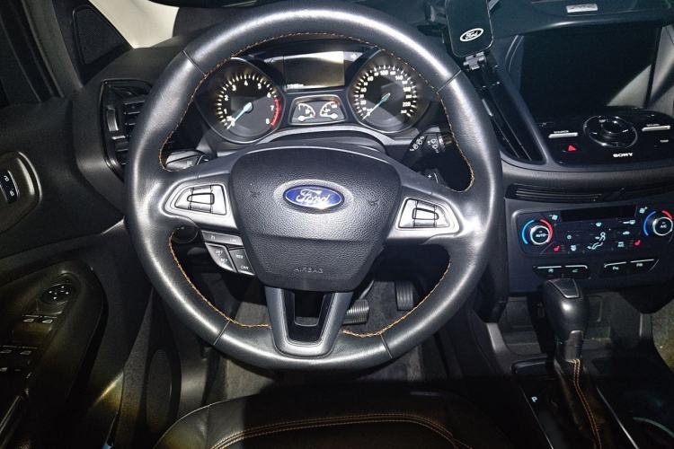 Used Ford Kuga 2017 EcoBoost 245 Four-Wheel-Drive Sport Model Steering Wheel