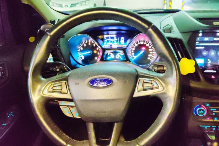 Used Ford Kuga 2017 EcoBoost 180 Four-Wheel Drive Titanium Edition Steering Wheel