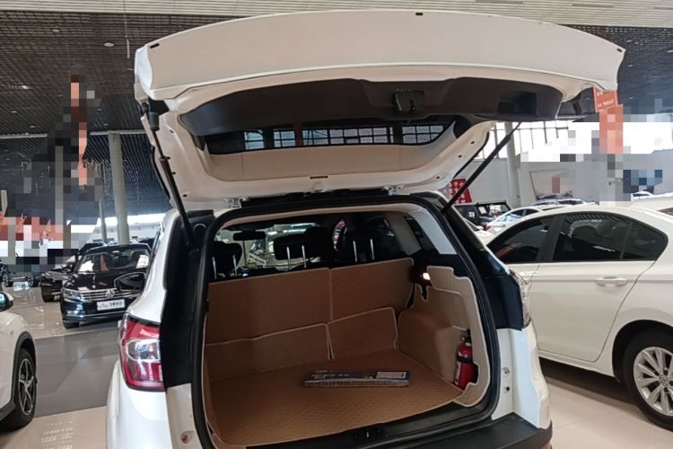 Used Ford Kuga 2017 EcoBoost 180 Two-Wheel-Drive Tiger Leap Model Trunk