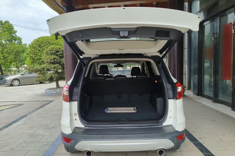 Used Ford Kuga 2017 EcoBoost 180 Two-Wheel-Drive Luxury Wing Edition Trunk