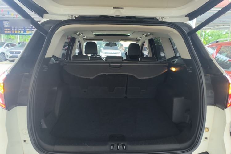 Used Ford Kuga 2017 EcoBoost 245 4x4 Prestige Edition Trunk