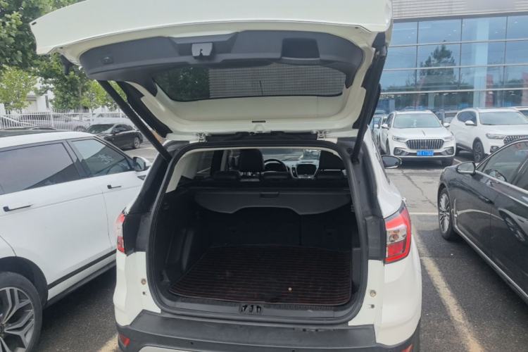 Used Ford Kuga 2017 EcoBoost 180 Two-Wheel-Drive Luxury Wing Edition Trunk