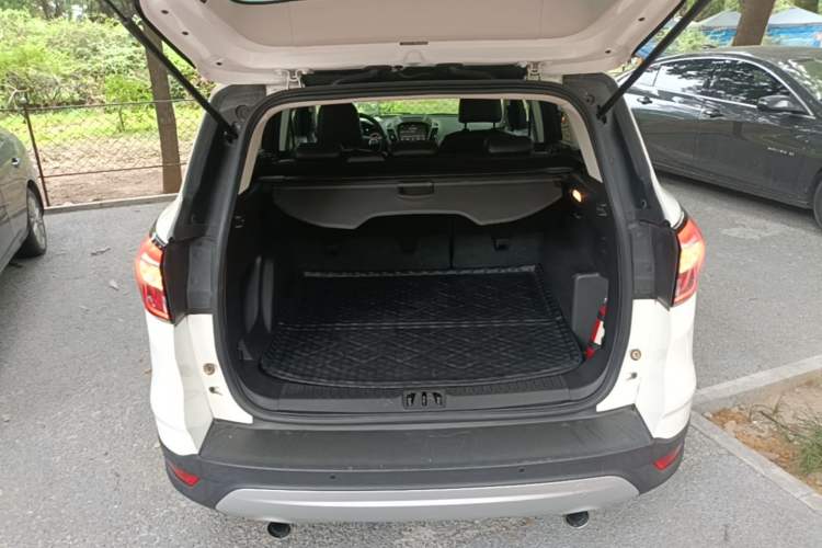 Used Ford Kuga 2017 EcoBoost 180 Two-Wheel-Drive Tiger Leap Model Trunk