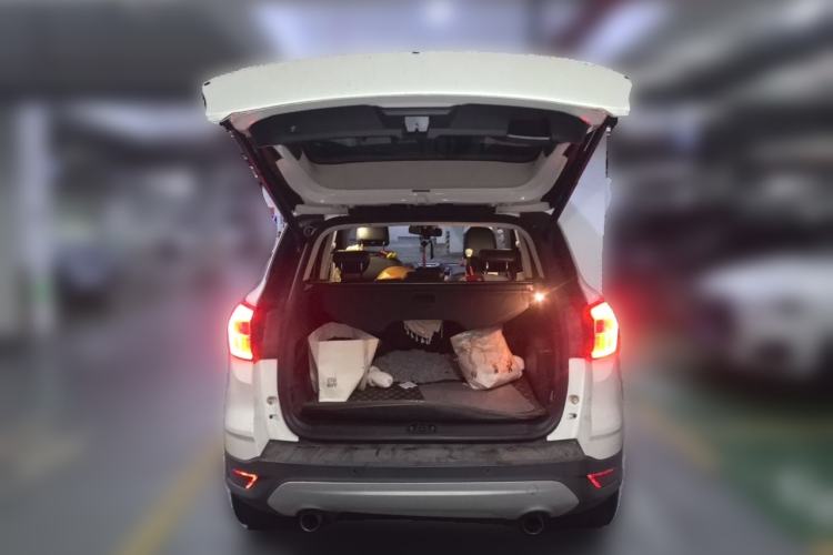 Used Ford Kuga 2017 EcoBoost 180 Two-Wheel-Drive Luxury Wing Edition Trunk