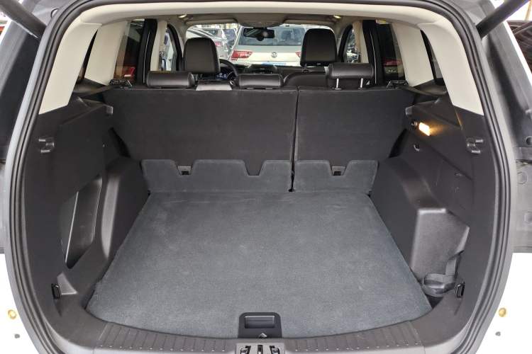 Used Ford Kuga 2017 EcoBoost 245 4x4 Prestige Edition Trunk