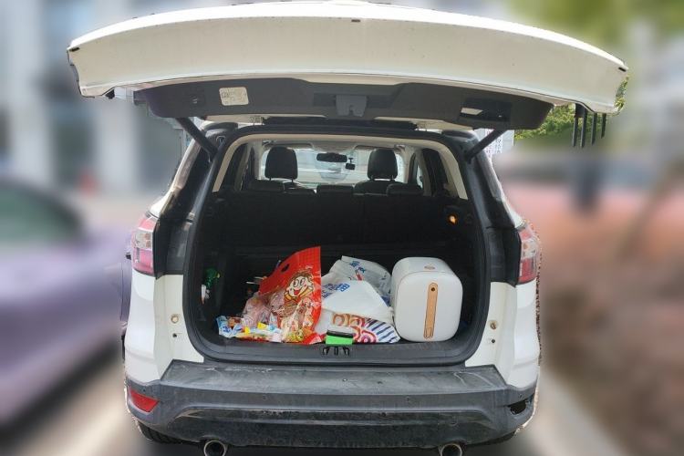 Used Ford Kuga 2017 EcoBoost 245 Four-Wheel-Drive Sport Model Trunk