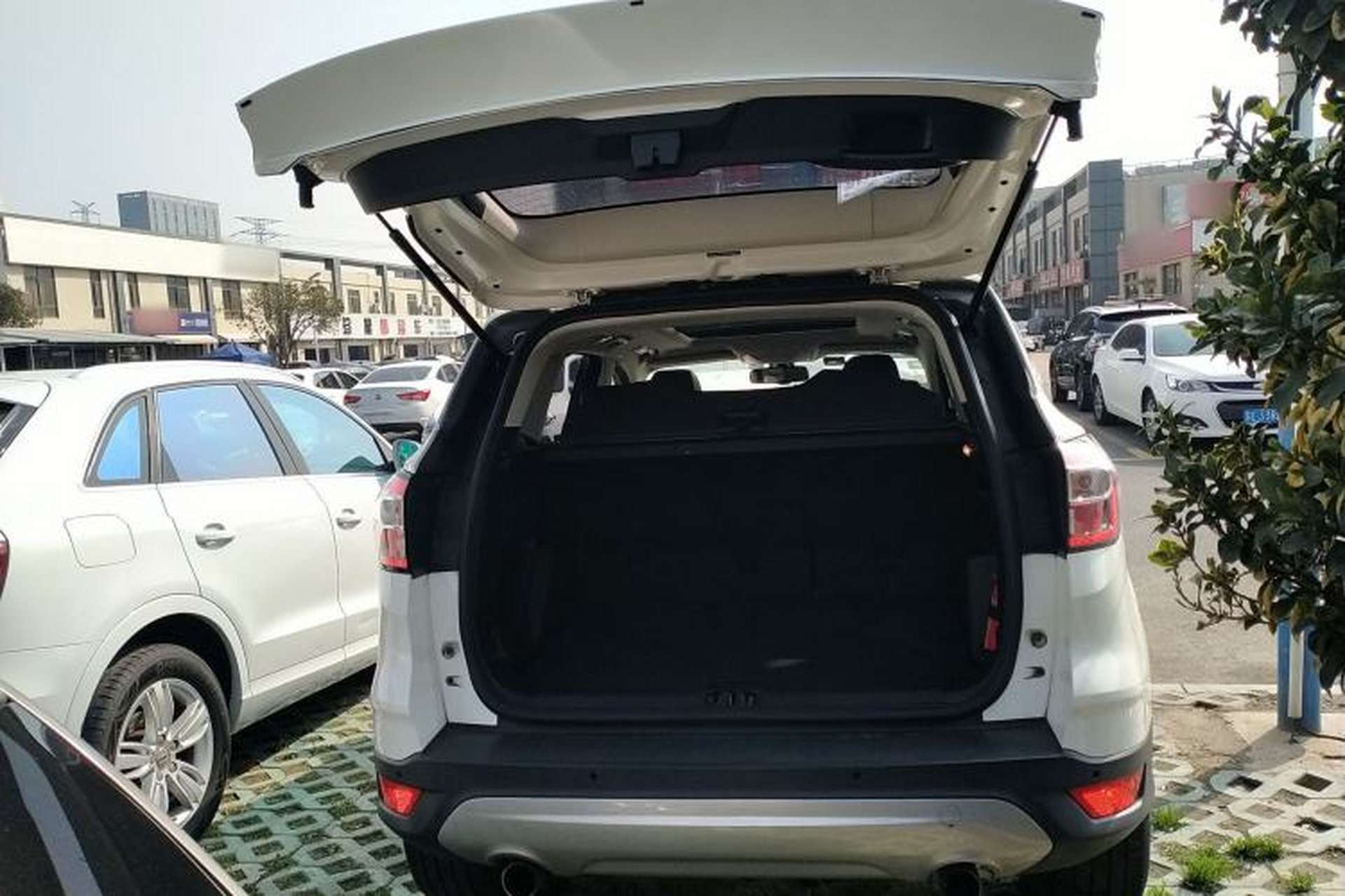 Used Ford Kuga 2017 EcoBoost 180 Two-Wheel-Drive Tiger Leap Model Trunk