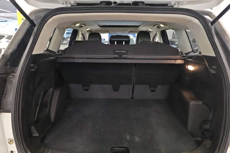 Used Ford Kuga 2017 EcoBoost 180 Two-Wheel-Drive Tiger Leap Model Trunk