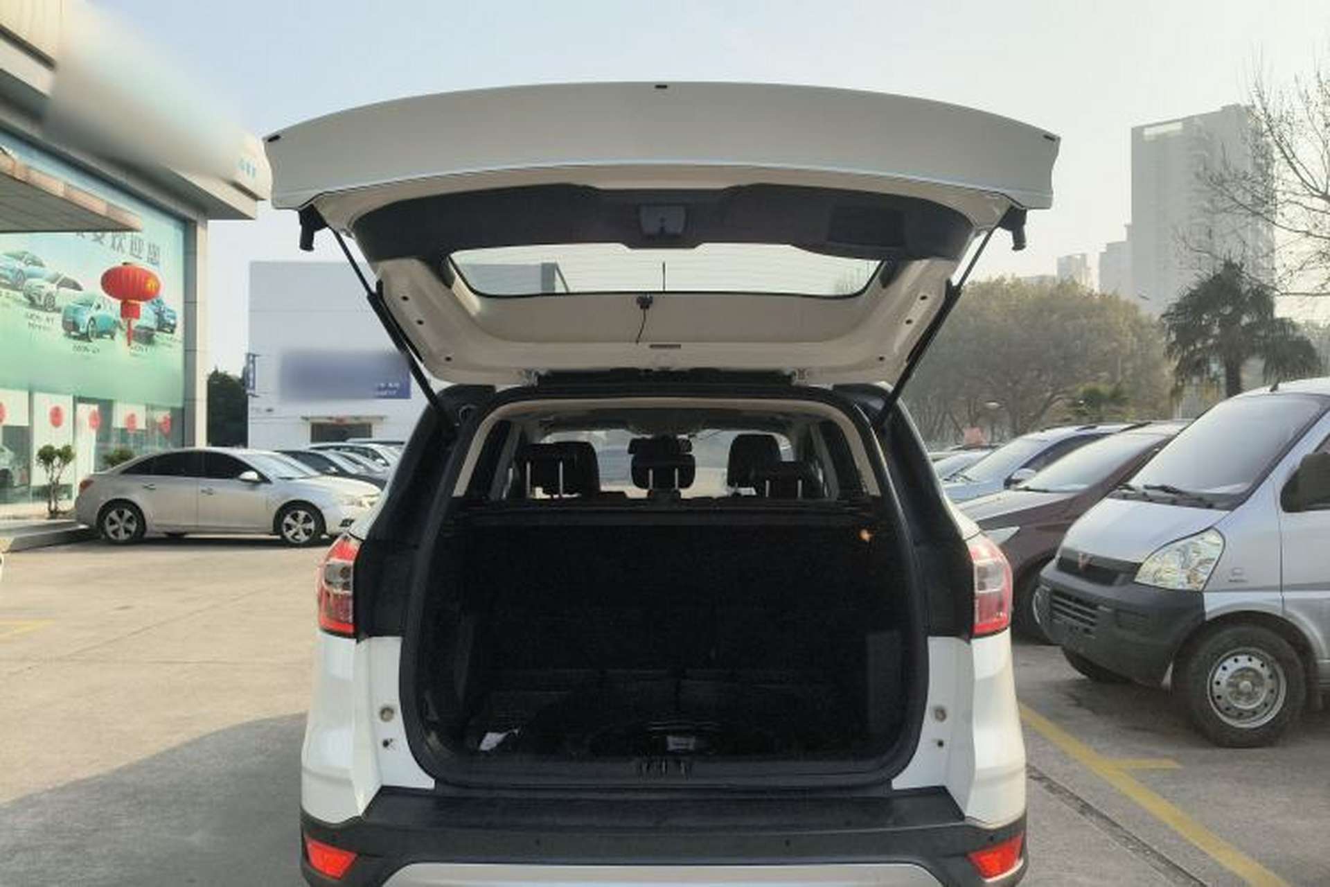 Used Ford Kuga 2017 EcoBoost 180 Two-Wheel-Drive Platinum Edition Trunk
