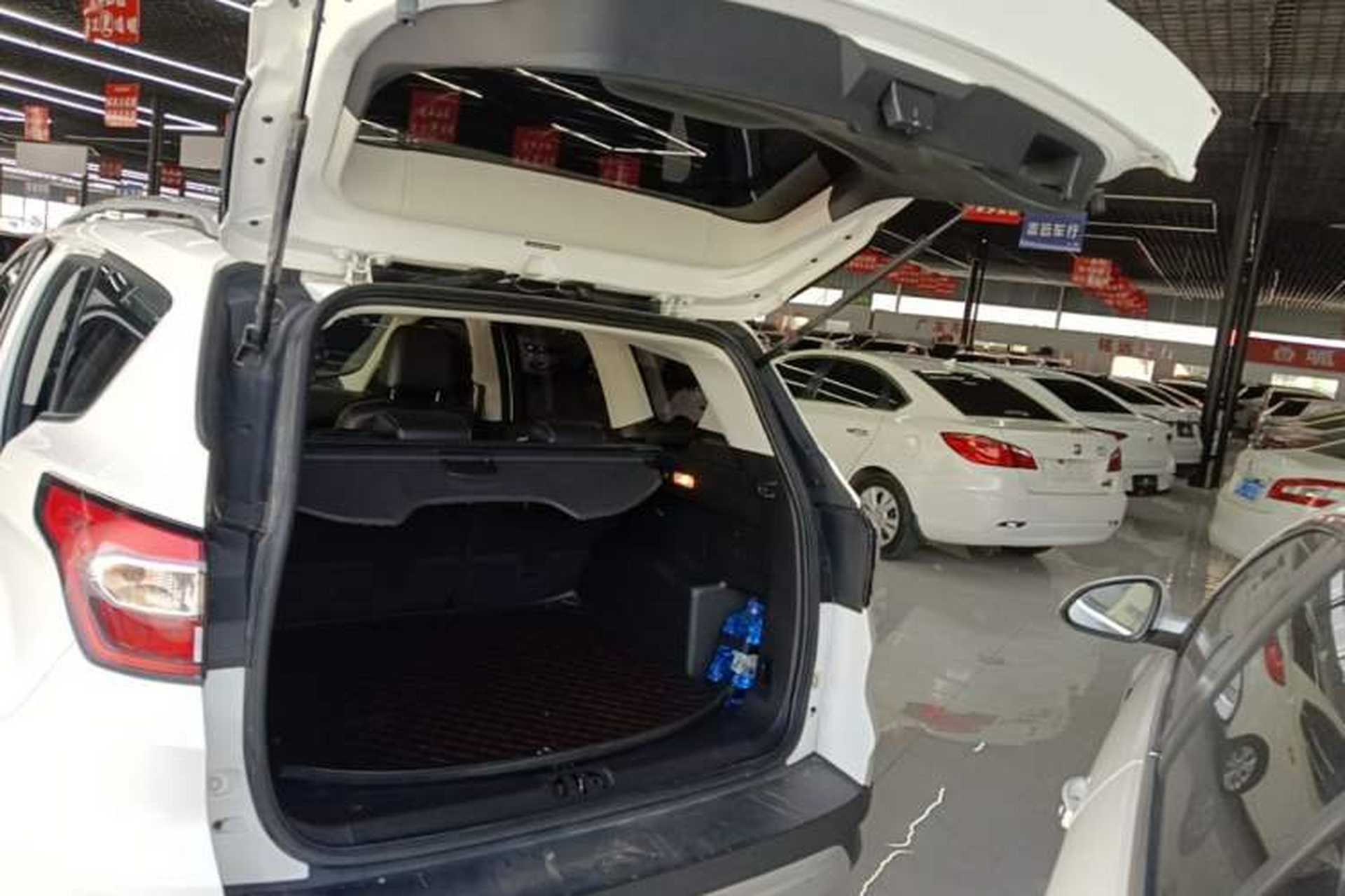 Used Ford Kuga 2017 EcoBoost 180 Two-Wheel-Drive Tiger Leap Model Trunk
