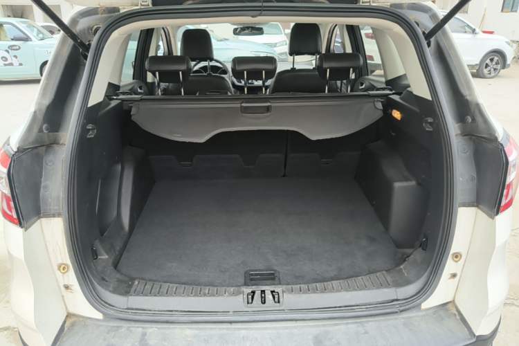 Used Ford Kuga 2017 EcoBoost 180 Two-Wheel-Drive Tiger Leap Model Trunk