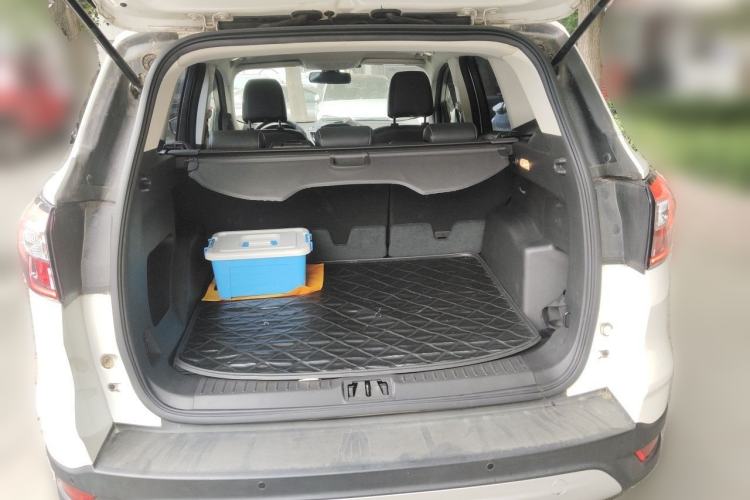 Used Ford Kuga 2017 EcoBoost 180 Two-Wheel-Drive Platinum Edition Trunk