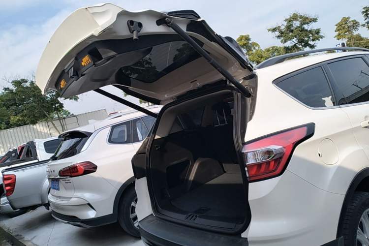 Used Ford Kuga 2017 EcoBoost 245 4x4 Prestige Edition Trunk
