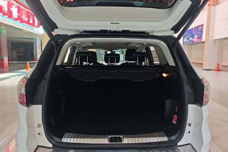 Used Ford Kuga 2017 EcoBoost 180 Two-Wheel-Drive Luxury Wing Edition Trunk