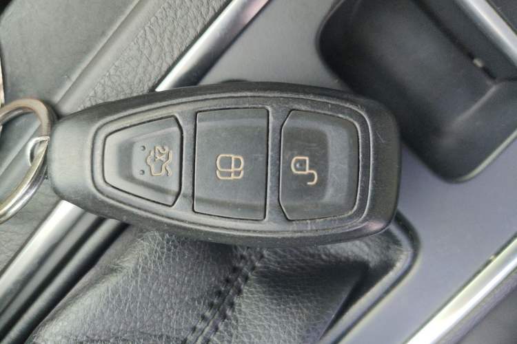 Used Ford Kuga 2017 EcoBoost 245 Four-Wheel Drive Titanium Edition Vehicle Key