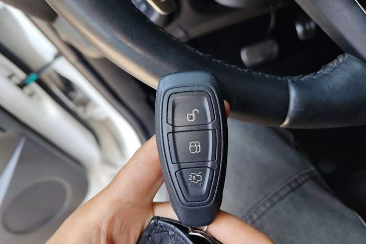 Used Ford Kuga 2017 EcoBoost 245 4x4 Prestige Edition Vehicle Key