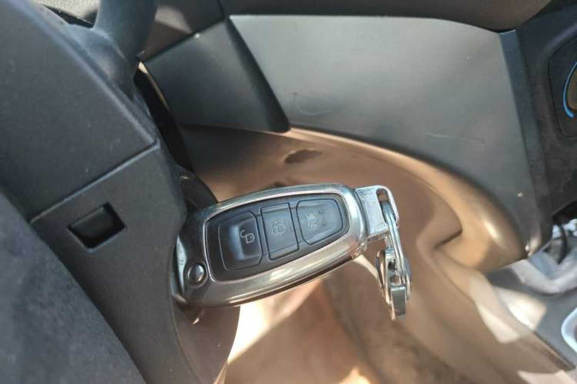 Used Ford Kuga 2017 EcoBoost 180 Two-Wheel-Drive Elite Trim Vehicle Key