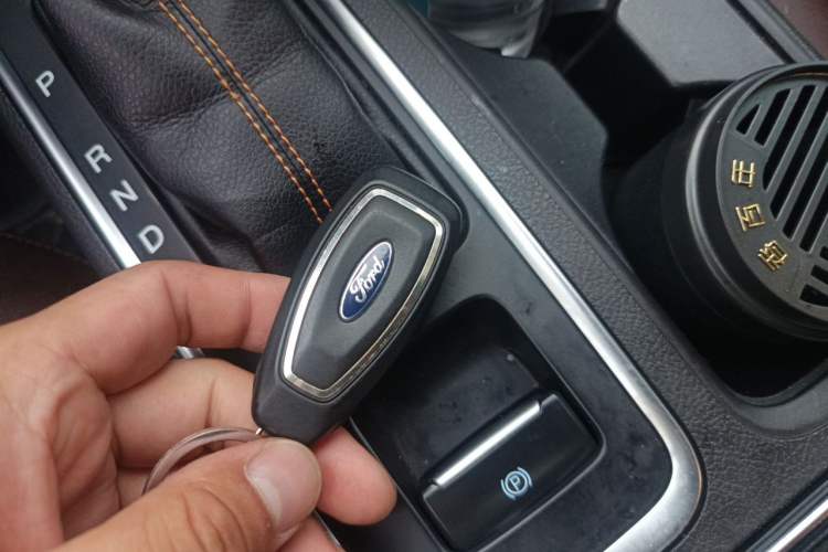Used Ford Kuga 2017 EcoBoost 245 Four-Wheel-Drive Sport Model Vehicle Key
