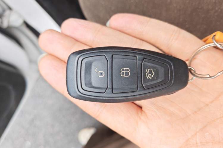 Used Ford Kuga 2017 EcoBoost 180 Four-Wheel Drive Titanium Edition Vehicle Key