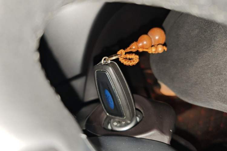 Used Ford Kuga 2017 EcoBoost 180 Two-Wheel-Drive Tiger Leap Model Vehicle Key