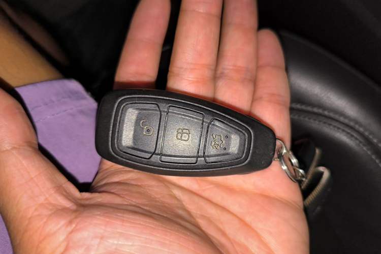 Used Ford Kuga 2017 EcoBoost 180 Two-Wheel-Drive Tiger Leap Model Vehicle Key
