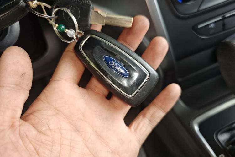 Used Ford Kuga 2017 EcoBoost 180 Two-Wheel-Drive Elite Trim Vehicle Key