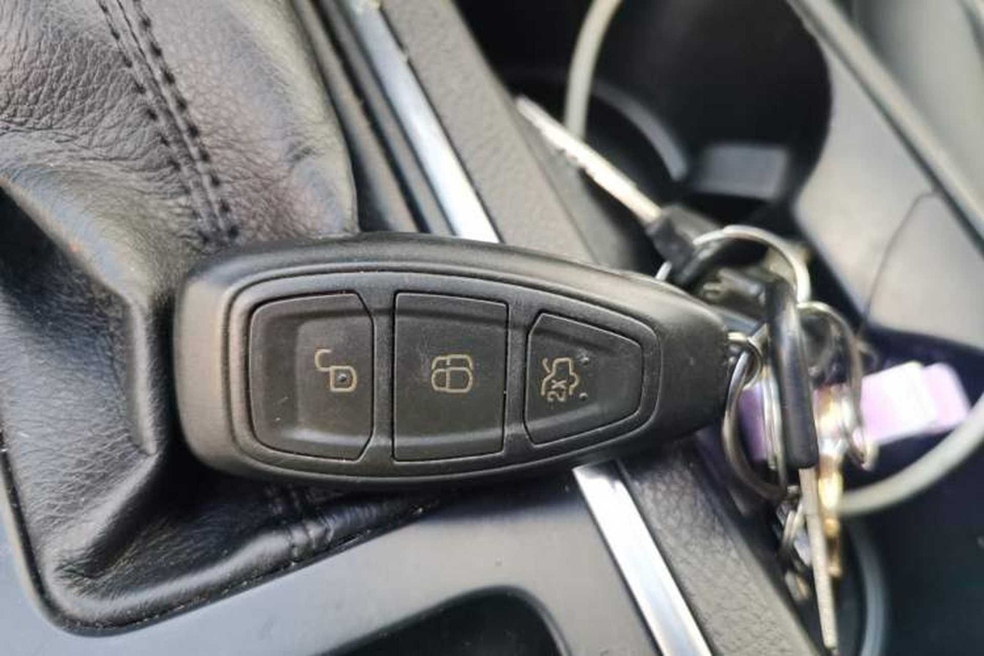 Used Ford Kuga 2017 EcoBoost 180 Two-Wheel-Drive Luxury Wing Edition Vehicle Key