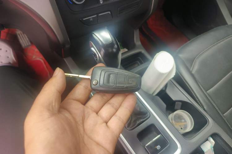Used Ford Kuga 2017 EcoBoost 180 Two-Wheel-Drive Tiger Leap Model Vehicle Key