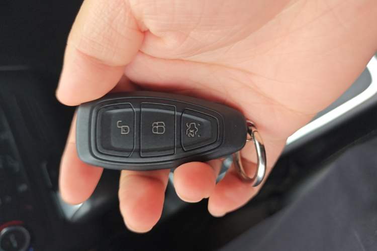 Used Ford Kuga 2017 EcoBoost 180 Two-Wheel-Drive Luxury Wing Edition Vehicle Key
