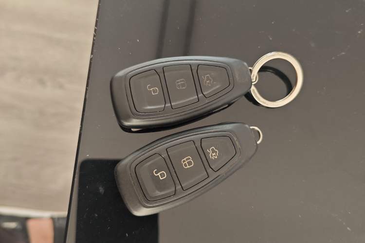 Used Ford Kuga 2017 EcoBoost 245 4x4 Prestige Edition Vehicle Key