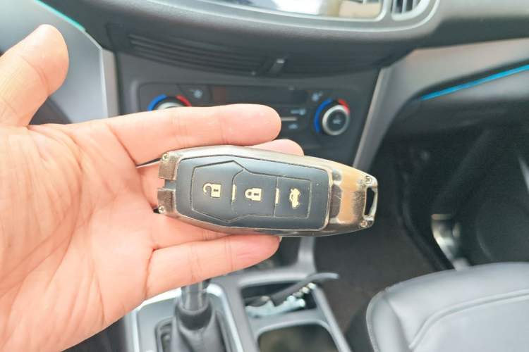 Used Ford Kuga 2017 EcoBoost 180 Two-Wheel-Drive Tiger Leap Model Vehicle Key