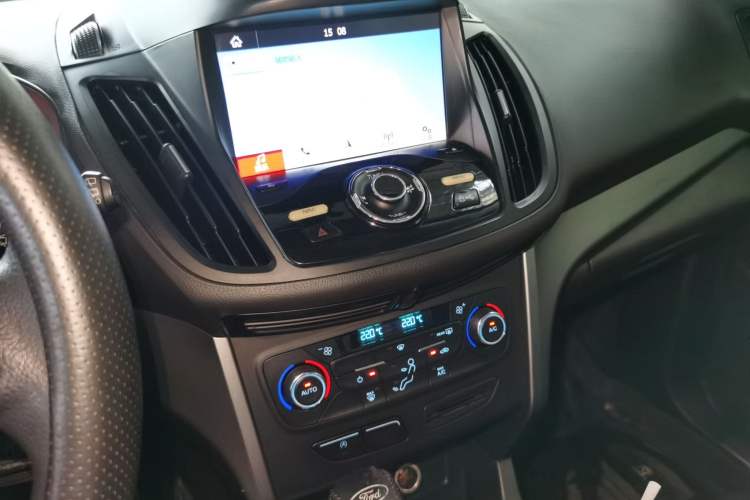 Used Ford Kuga 2017 EcoBoost 180 Two-Wheel-Drive Elite Trim Audio And AC Panel