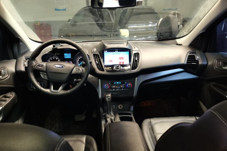 Used Ford Kuga 2017 EcoBoost 180 Two-Wheel-Drive Tiger Leap Model Center Console