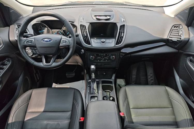 Used Ford Kuga 2017 EcoBoost 180 Two-Wheel-Drive Luxury Wing Edition Center Console