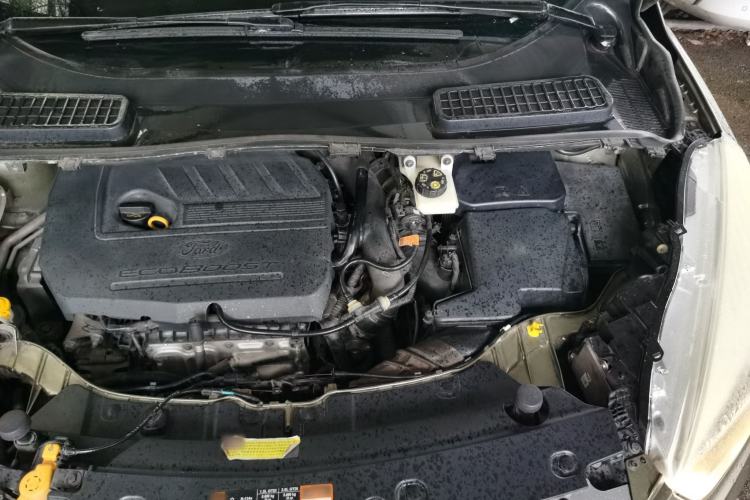 Used Ford Kuga 2017 EcoBoost 180 Two-Wheel-Drive Elite Trim Engine Bay Left