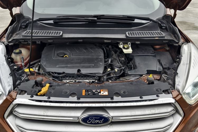 Used Ford Kuga 2017 EcoBoost 180 Four-Wheel Drive Luxury Wing Model Engine Bay