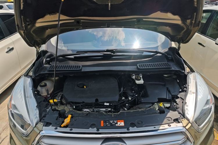 Used Ford Kuga 2017 EcoBoost 180 Two-Wheel-Drive Luxury Wing Edition Engine Bay