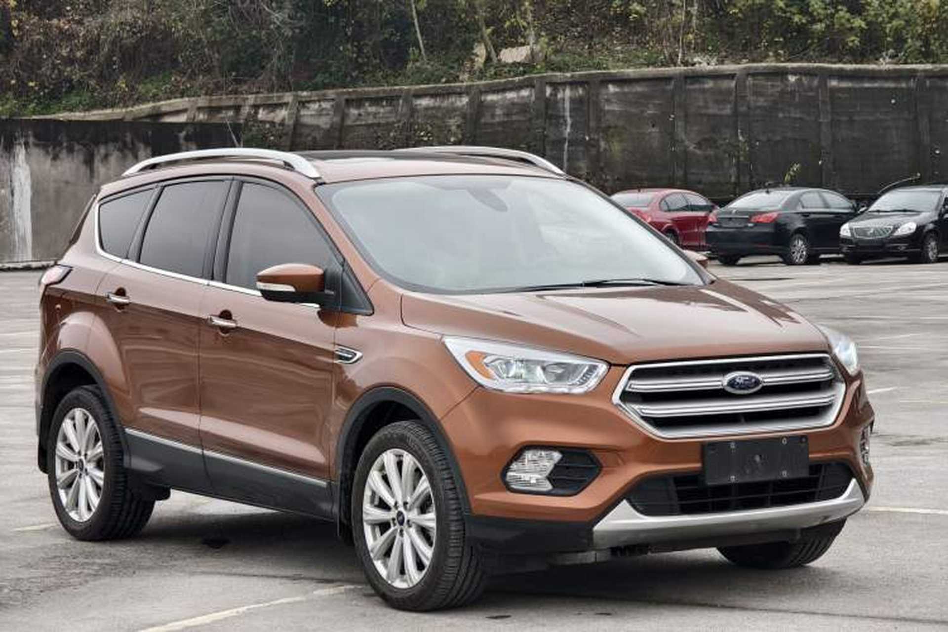 Used Ford Kuga 2017 EcoBoost 180 Four-Wheel Drive Luxury Wing Model Exterior 2