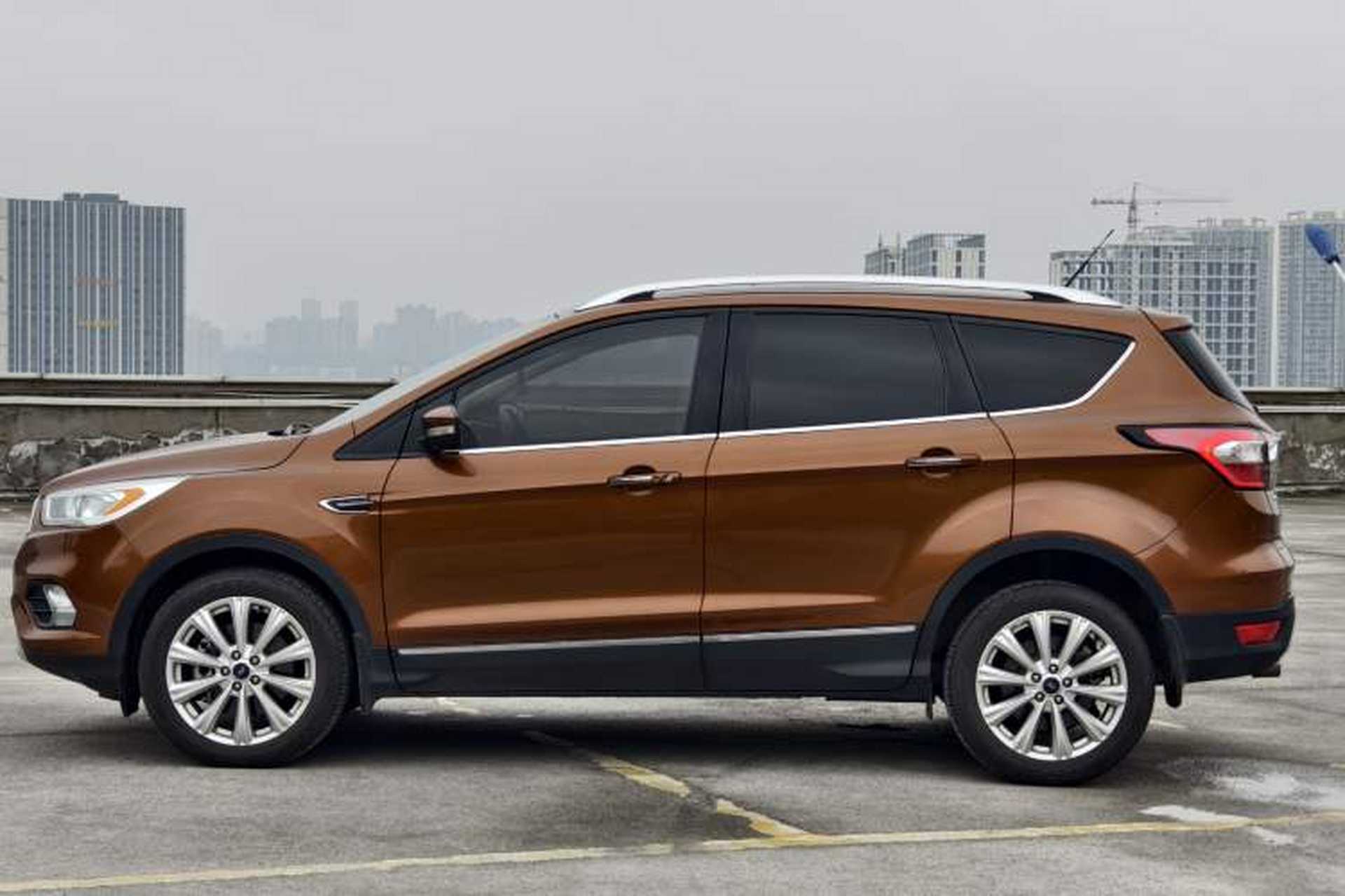 Used Ford Kuga 2017 EcoBoost 180 Four-Wheel Drive Luxury Wing Model Exterior 4
