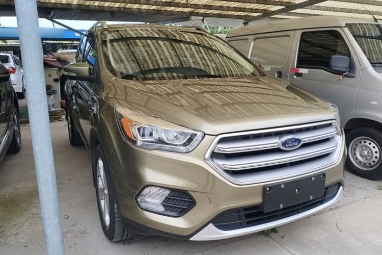 Used Ford Kuga 2017 EcoBoost 180 Two-Wheel-Drive Platinum Edition Front Right 45 Deg