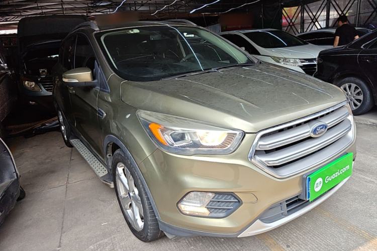 Used Ford Kuga 2017 EcoBoost 180 Two-Wheel-Drive Platinum Edition Front Right 45 Deg